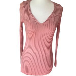 ⭐️5/$25 Small pink women’s long sleeve shirt